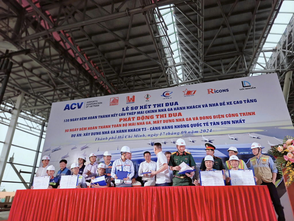 ACV phát động thi đua “90 ngày đêm hoàn thành hạng mục kết cấu thép mái nhà ga T3 - Cảng HKQT Tân Sơn Nhất”
